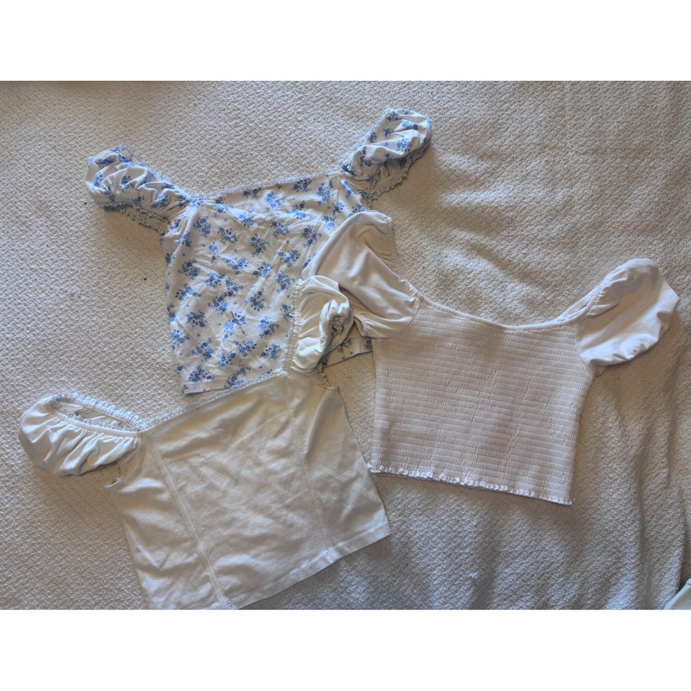 Hollister Bundle 3 Puff Sleeve Crop Tops White Blue Floral Smocked Lace Medium